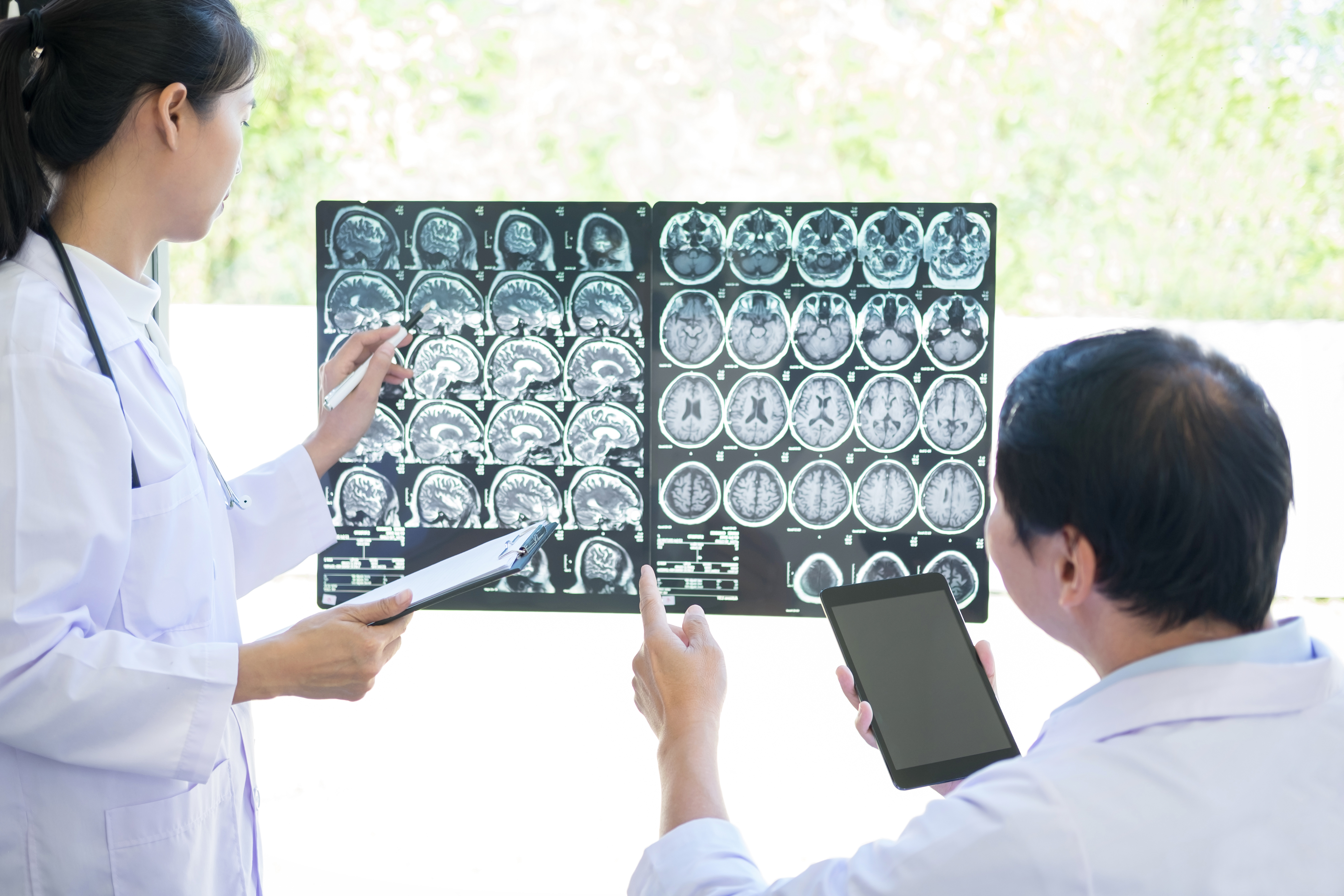 สมองเสื่อมเกิดจากอะไร? ไขความจริงจากมุมมองแพทย์และวิจัยล่าสุด